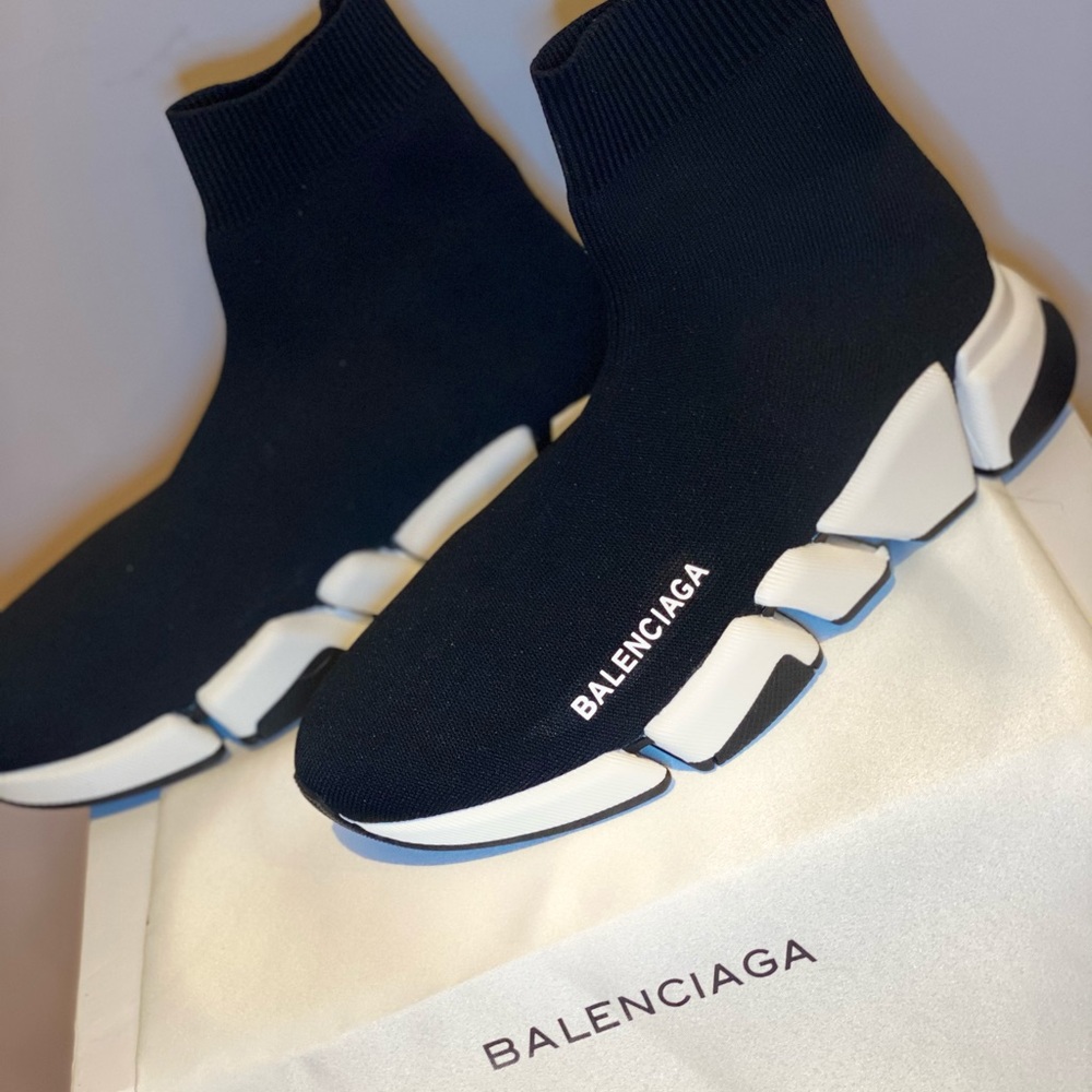 BALENCIAGA KNIT SNEAKERS SIZE 39